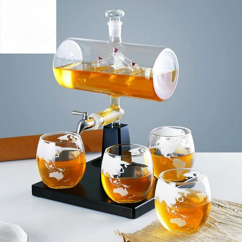 Dekanter do whisky o antycznym – Decanter Globe Set recenzja i cena